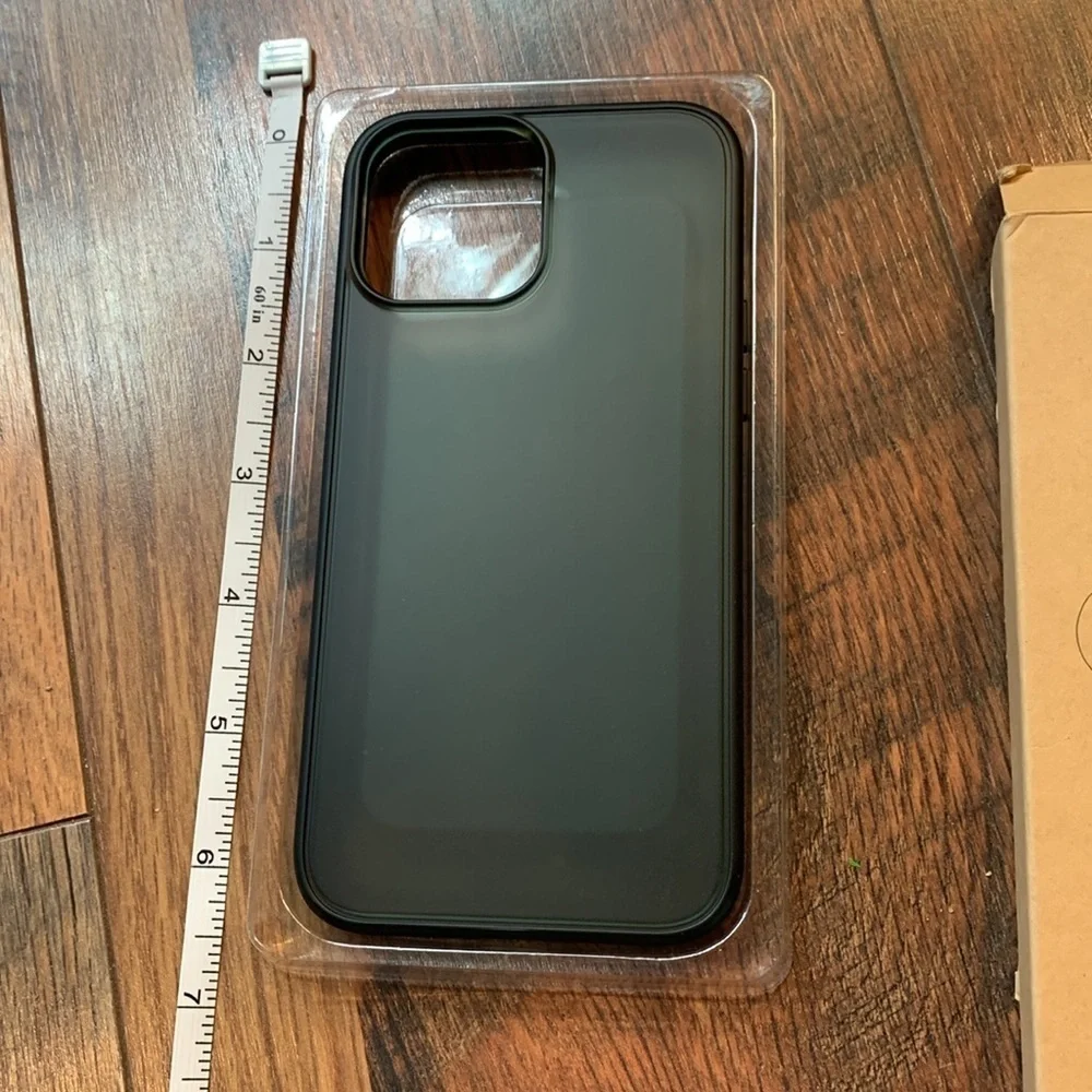 Smartphone protection case new in box 33